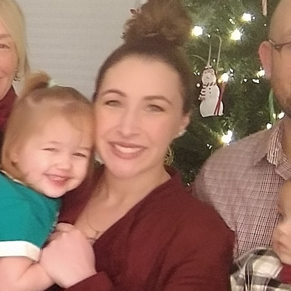 Meet your Posher, Catherine - Picture 2 of 2